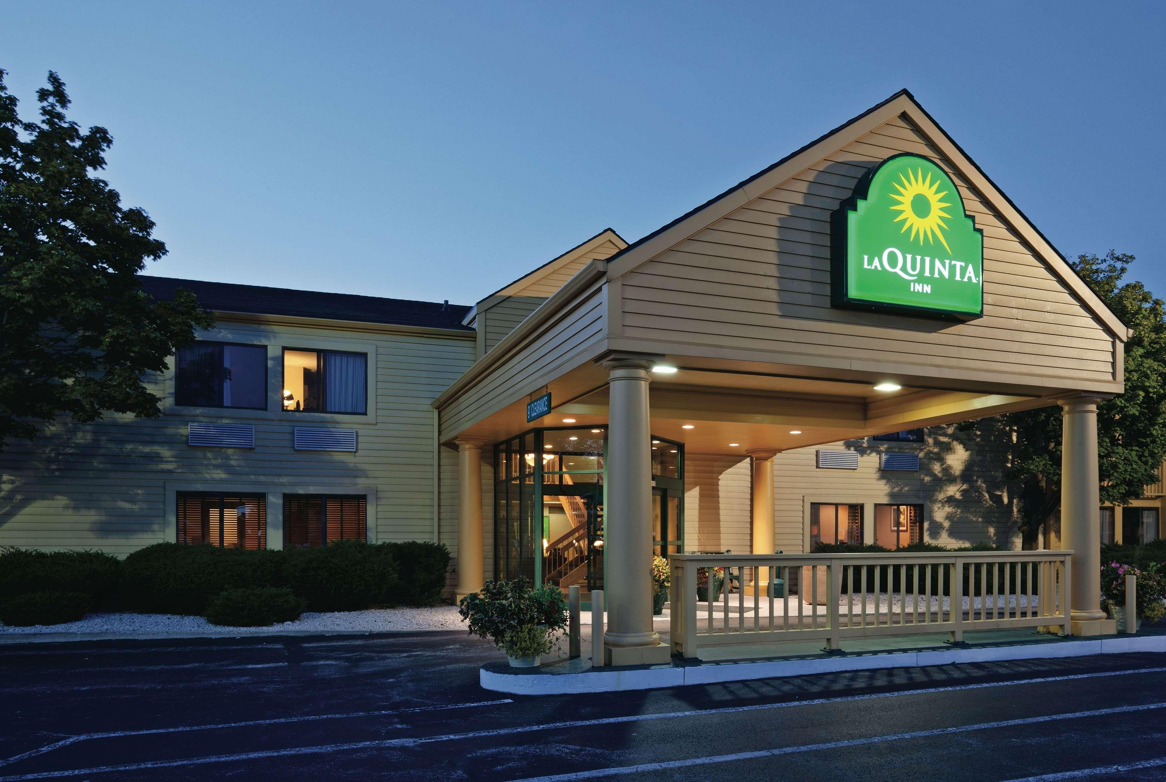 La Quinta Inn By Wyndham Sheboygan Exteriör bild