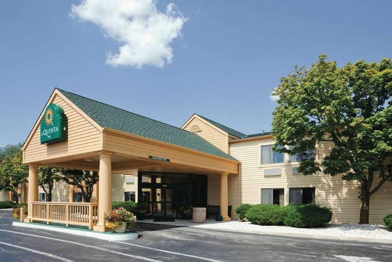 La Quinta Inn By Wyndham Sheboygan Exteriör bild